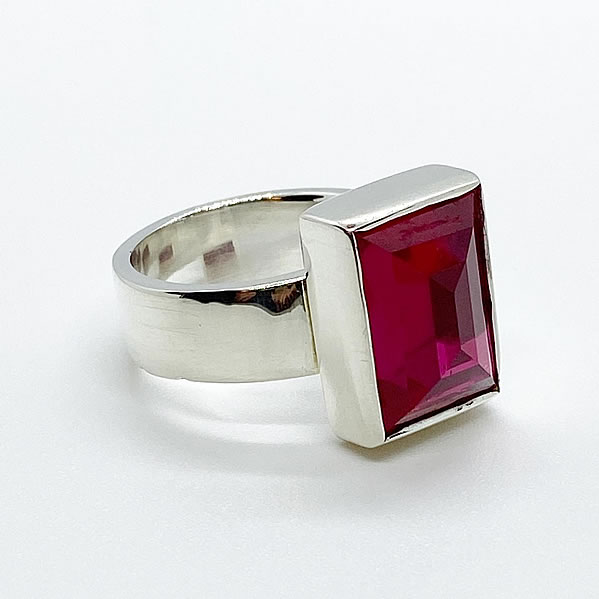Susan Fitzsimmons of Flaunt Jewelry Design